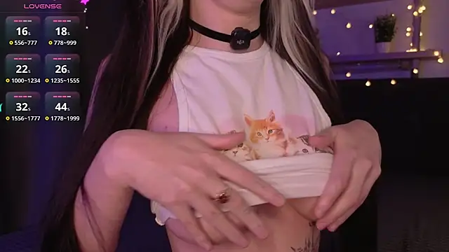 TristaRoht XXX чат на живо