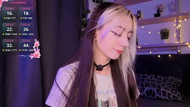 TristaRoht XXX чат на живо