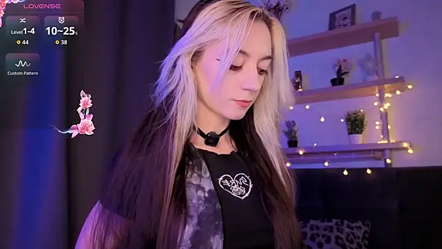TristaRoht Chat XXX in diretta