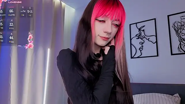 Chat +18 de TristaRoht ao vivo