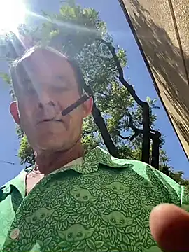 Chelovek-Kot: διαδικτυακό σόου στην κάμερα