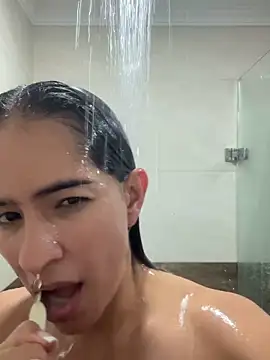 Mau_White Show Webcam