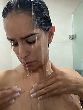 Mau_Whiten Live XXX chat
