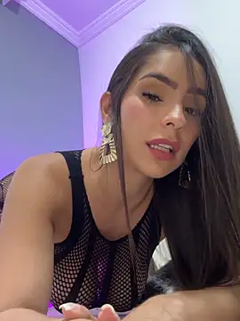 Mau_White Show in webcam