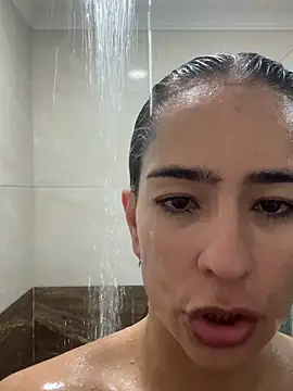 Mau_White Chat XXX in diretta