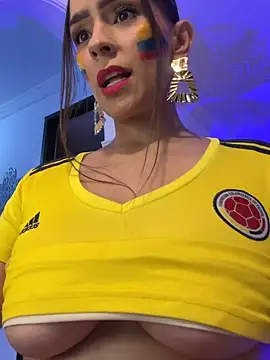 Mau_White Show in webcam