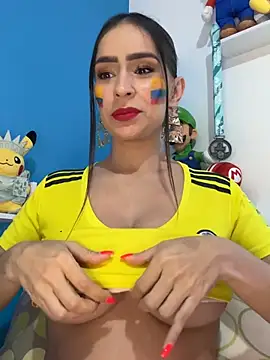 Mau_White Show in webcam