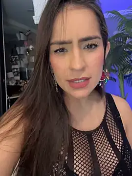 Mau_White Chat XXX in diretta