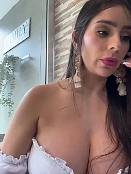 Mau_White Live XXX-Chat
