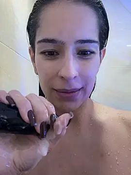 Mau_White Pertunjukan Webcam