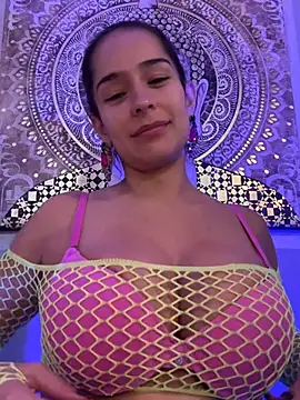 Mau_White Chat XXX in diretta