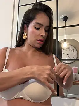 XXX chat uživo modela Mau_White