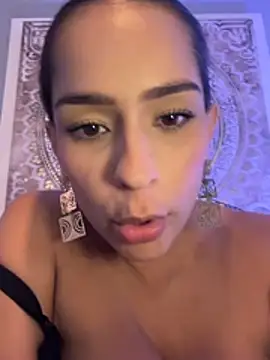 Mau_White Live XXX Chat