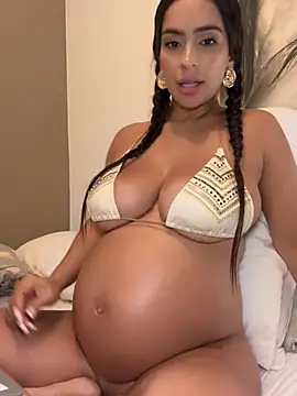 Mau_White Chat XXX in diretta