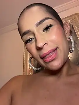 Mau_White's Webcam Show