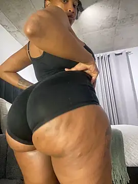 Mercedes_555's Webcam Show