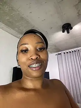 Mercedes_555 ওয়েবক্যাম শো