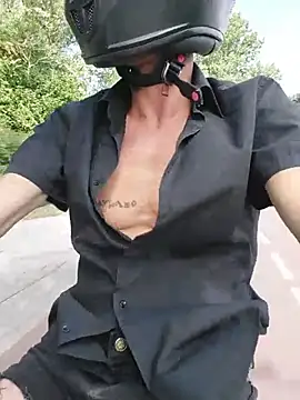 WhiteAnacondaNL 网络视讯表演