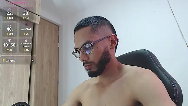 צ'אט XXX בשידור חי של russthiago
