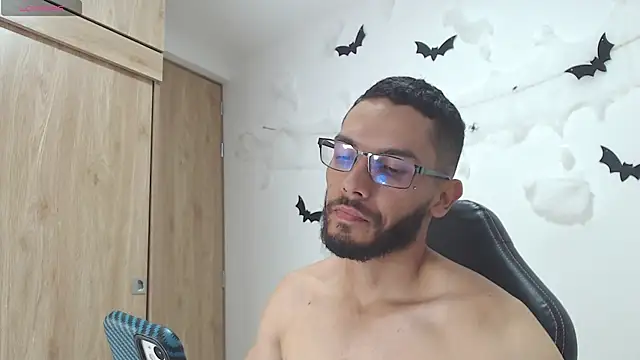 russthiago's Live XXX Chat