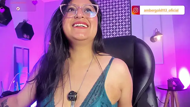 Amber_gold_ élő XXX-chatje