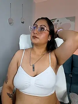 Chat XXX en directo de Amber_gold_
