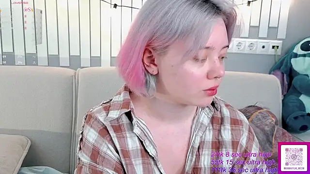 Chat +18 de __KawaiiYuki__ ao vivo