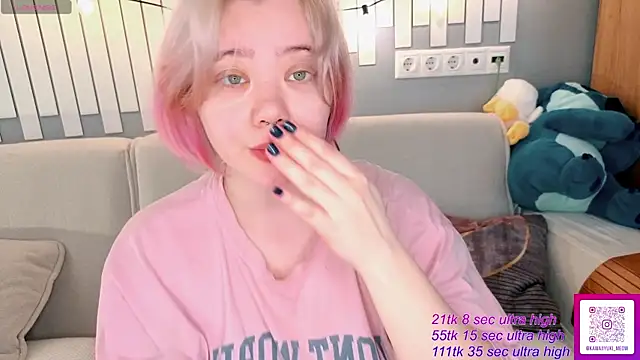 __KawaiiYuki__ élő chatszobája