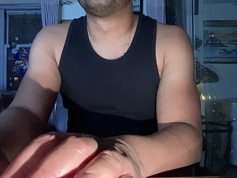 Pokazy przed kamerką – ThickDick_Daddy