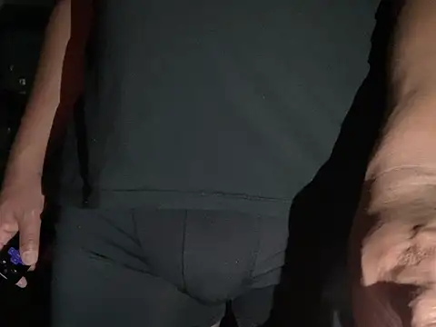 ThickDick_Daddy: διαδικτυακό σόου στην κάμερα