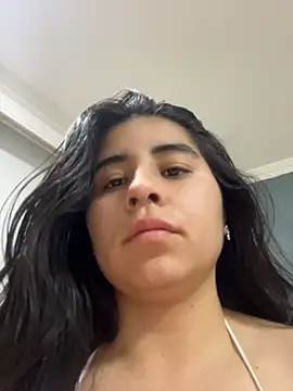 danna-_roouss Chat XXX in diretta