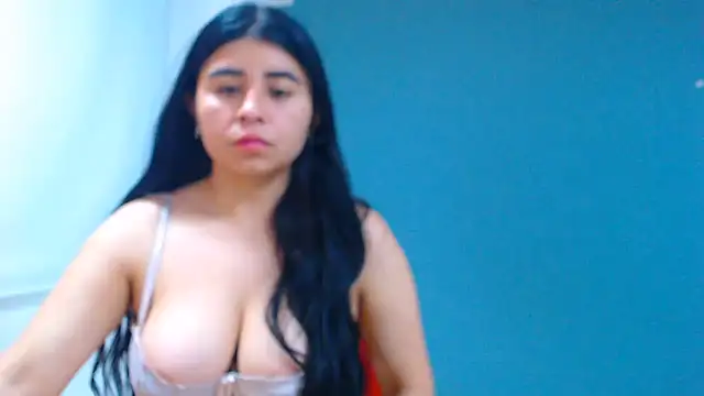 Chat +18 de danna-_roouss ao vivo