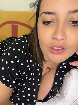 Novababy18 Show in webcam