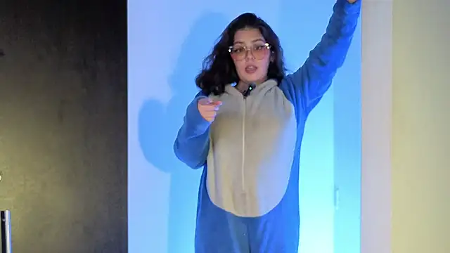 Pokazy przed kamerką – Paola_Lyon_