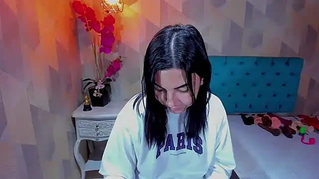 AdaFawxx: δωμάτιο απευθείας συνομιλίας