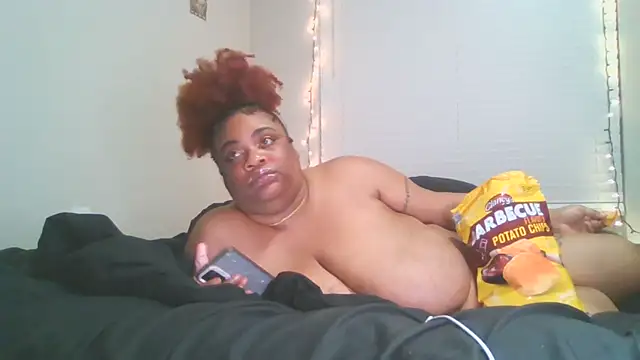 Chat XXX en directo de NaughtyHottieBBW
