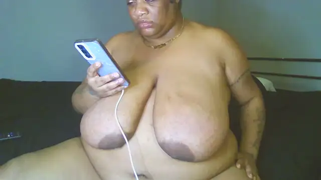 NaughtyHottieBBW 现场XXX聊天