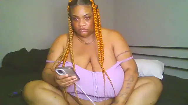 Show Webcam de NaughtyHottieBBW