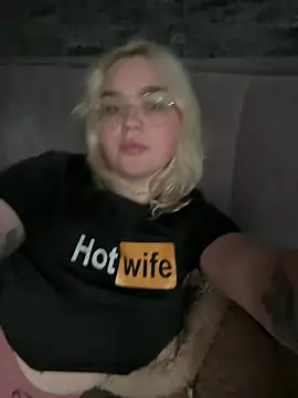 mrs_kitty69 Obrolan Langsung XXX