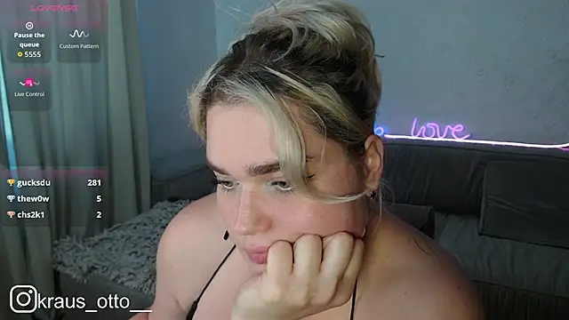 Živý XXX chat mrs_kitty69