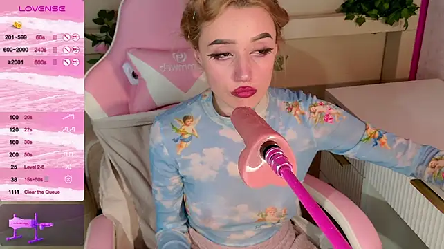 LeonaEviann's Webcam Show