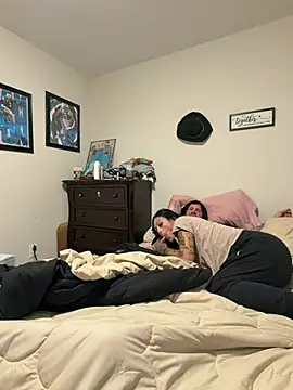 Chloexx69: διαδικτυακό σόου στην κάμερα