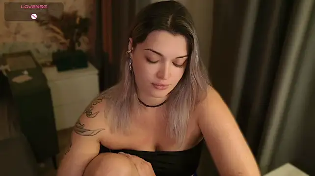 LadyDiLancaster Live XXX-chat