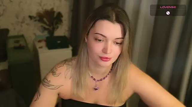 LadyDiLancaster Live XXX-Chat