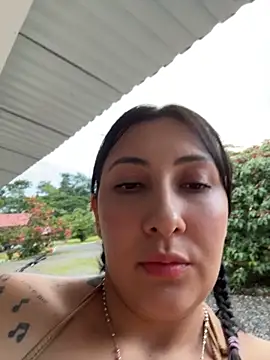 Chat +18 de KittyObsession ao vivo