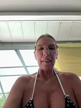 MonicaLeigh Webcam Show