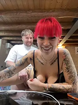 Dollyred Шоу с уебкамера