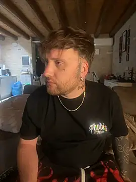 عرض كام Dollyred
