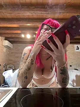 Dollyred Webcam-Show