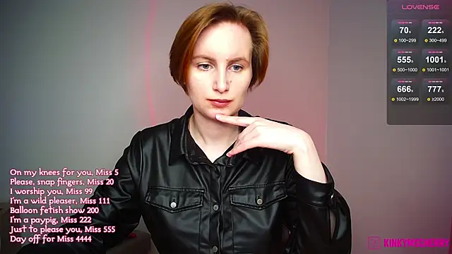 Chatroom XXX en direct de KinkyMissCherry